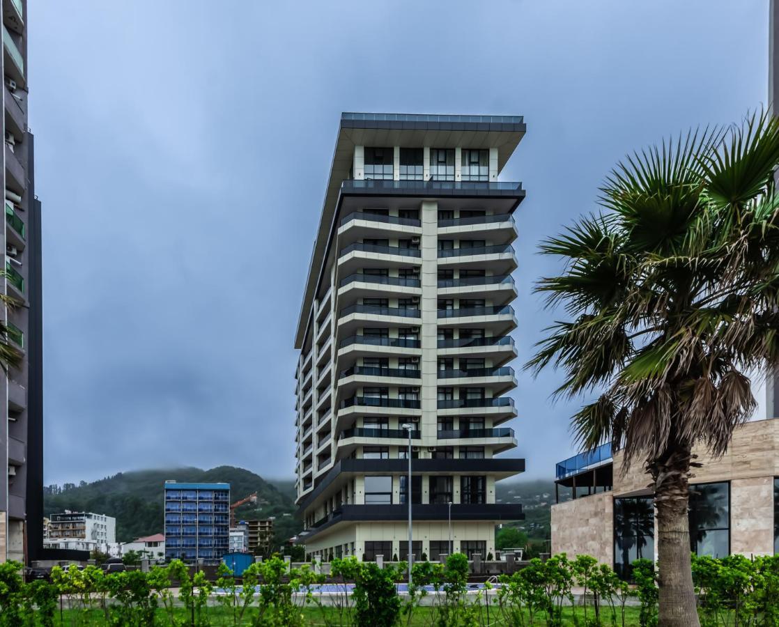 Green Side Apart Hotel Batumi Zewnętrze zdjęcie