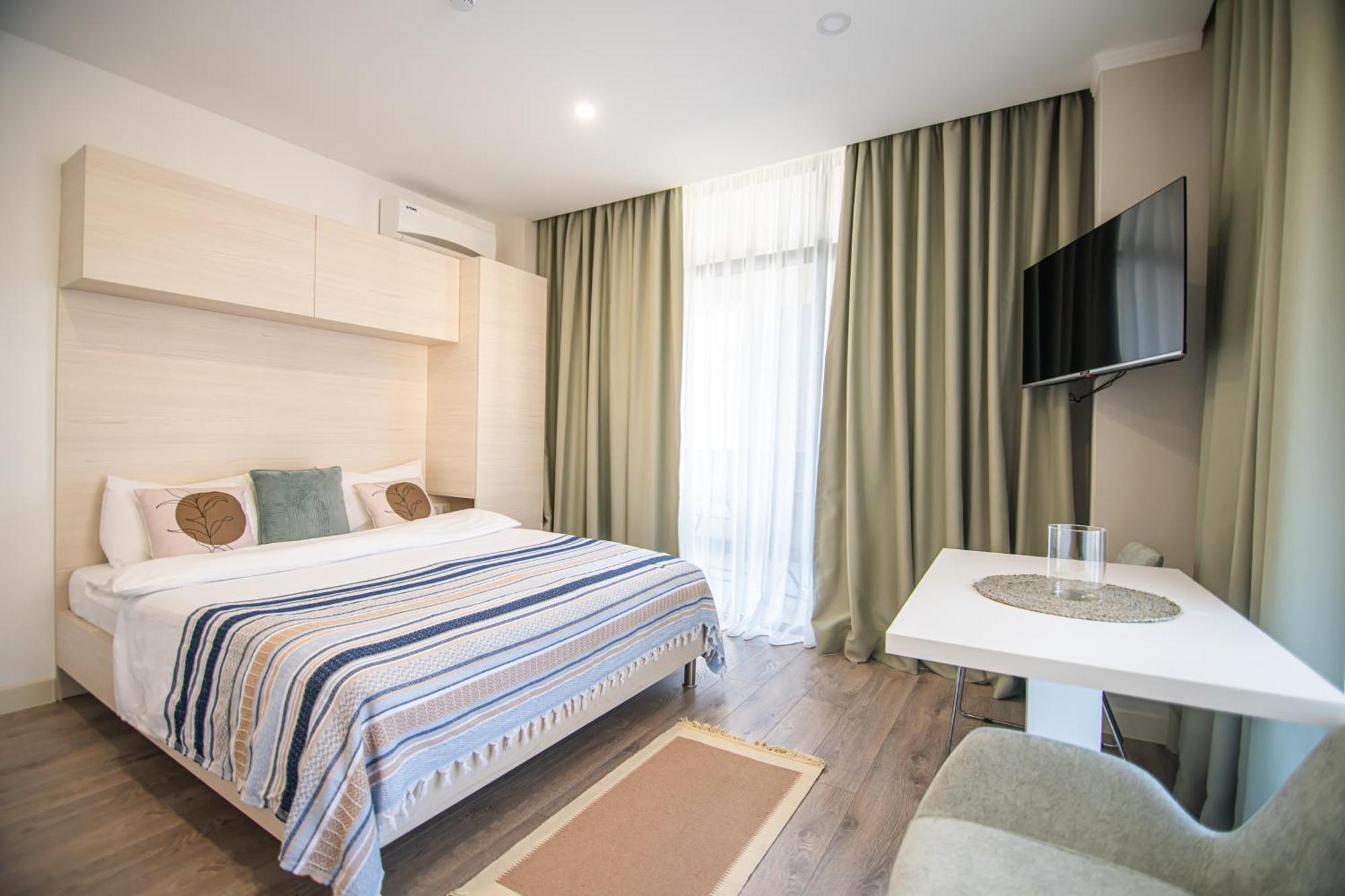Green Side Apart Hotel Batumi Zewnętrze zdjęcie