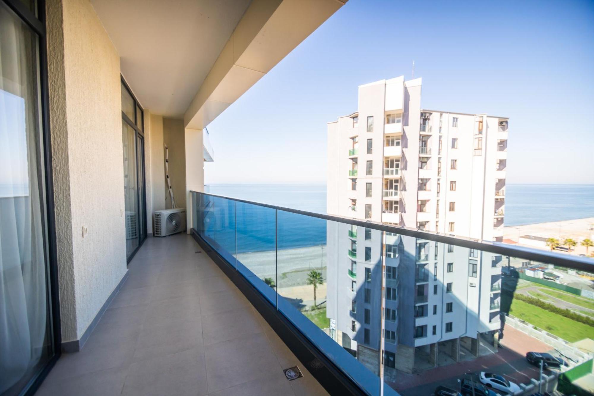 Green Side Apart Hotel Batumi Zewnętrze zdjęcie