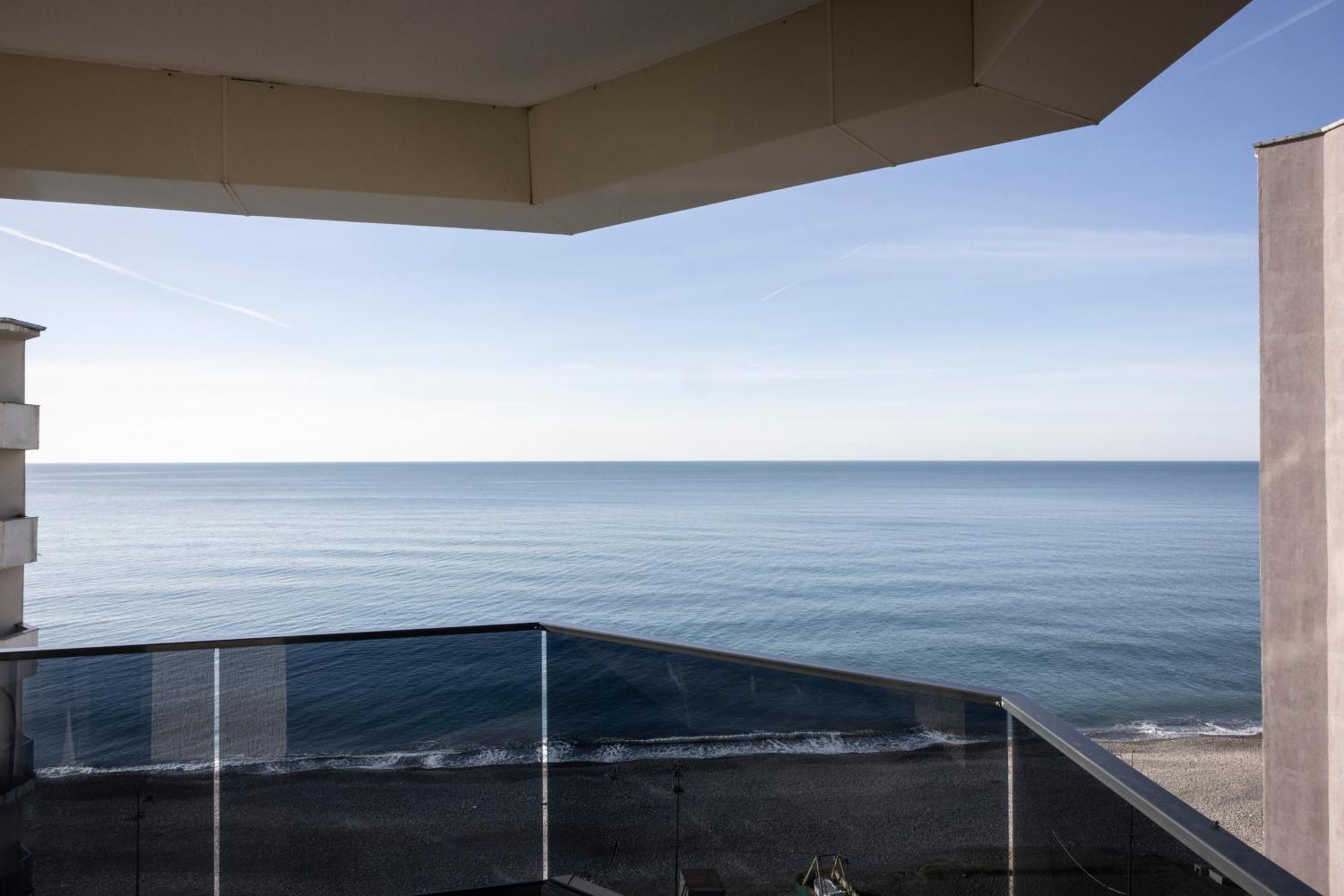 Green Side Apart Hotel Batumi Zewnętrze zdjęcie